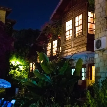 Otel Lale Park